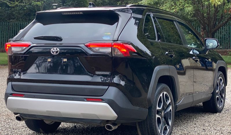 
								Toyota Rav4 Adventurer full									