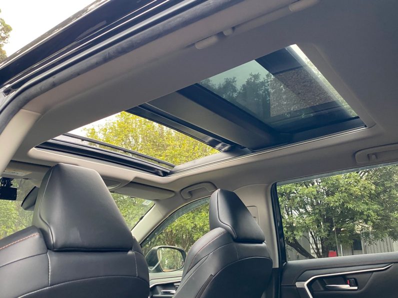 
								Toyota Rav4 Adventurer full									