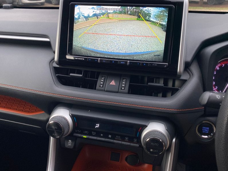 
								Toyota Rav4 Adventurer full									