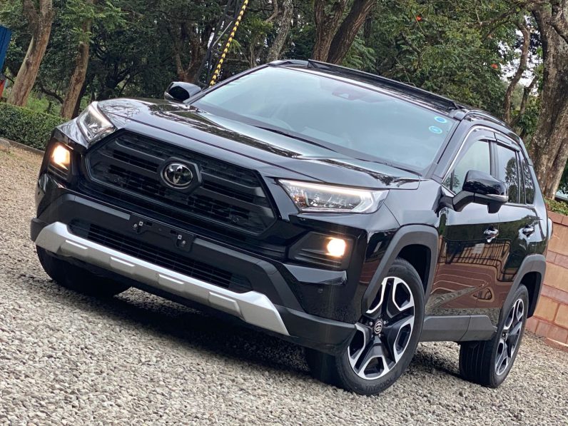 
								Toyota Rav4 Adventurer full									