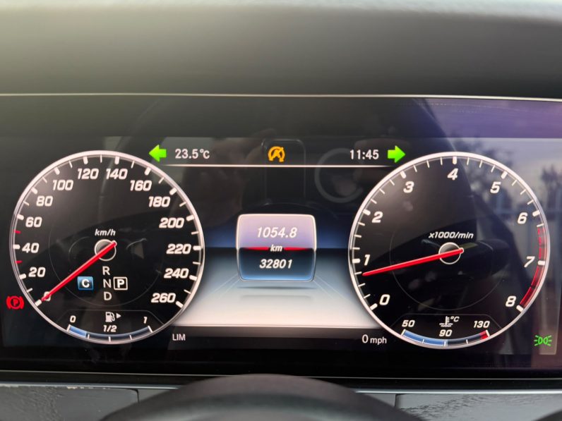 
								Mercedes Benz E200 full									