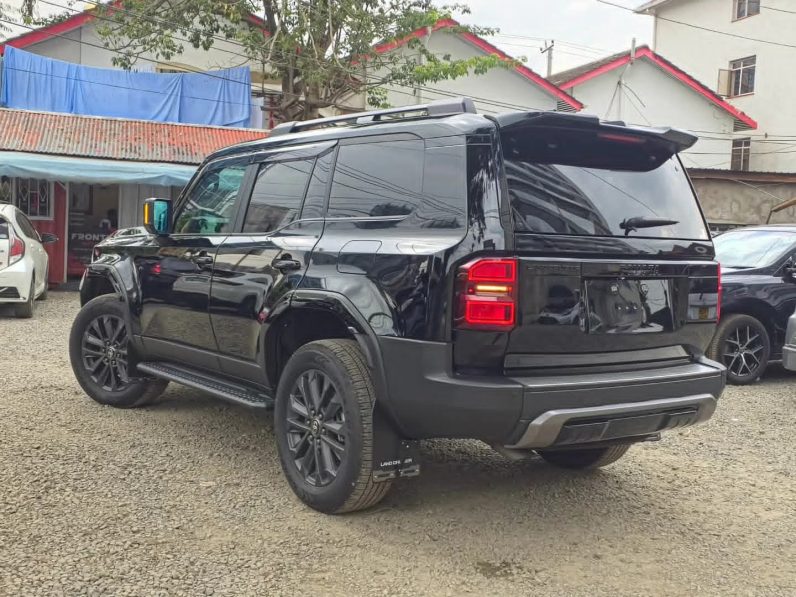 
								Toyota Landcruiser Prado GDJ250 full									