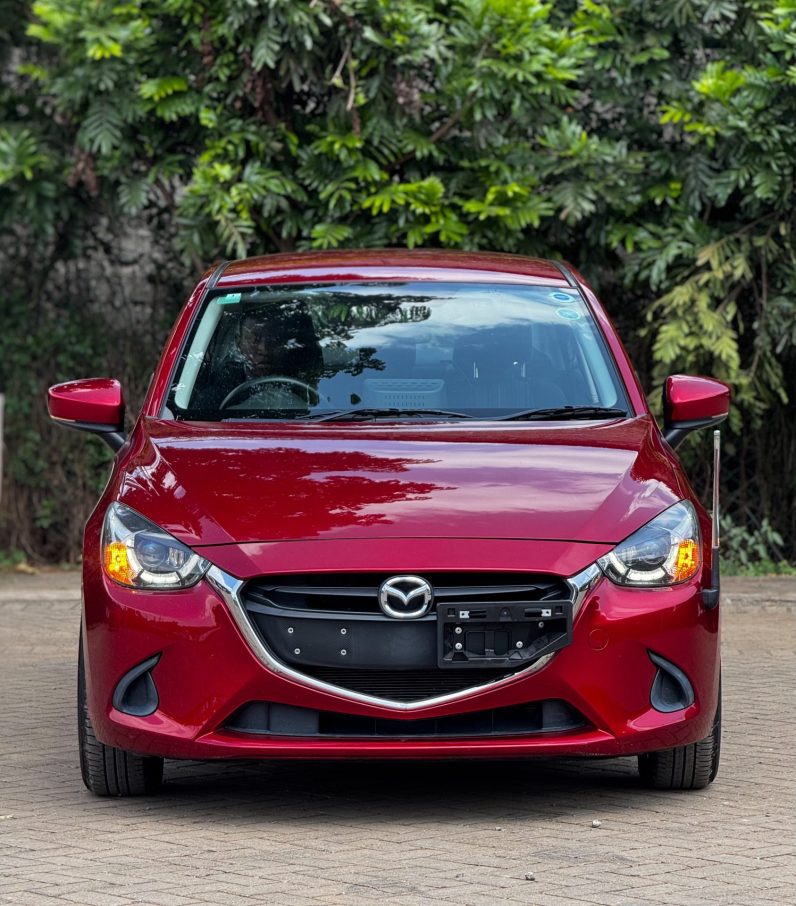 
								Mazda 2 full									