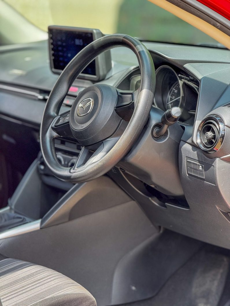 
								Mazda 2 full									