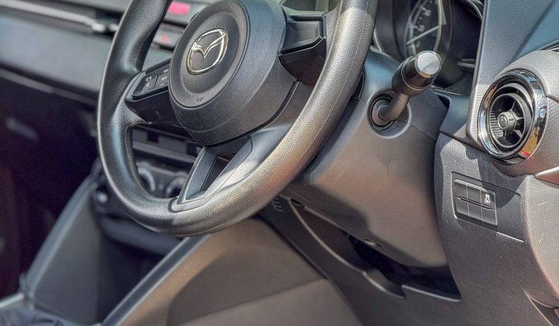 
								Mazda 2 full									
