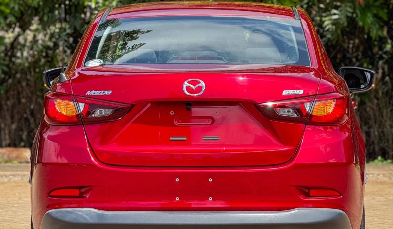 
								Mazda 2 full									