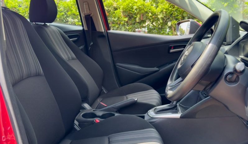 
								Mazda 2 full									