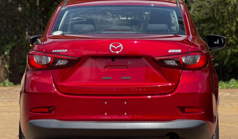 
								Mazda 2 full									