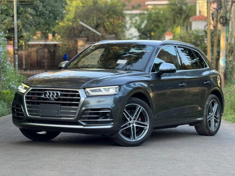 
								Audi SQ5 full									