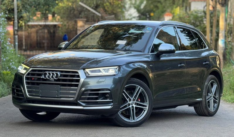 
								Audi SQ5 full									