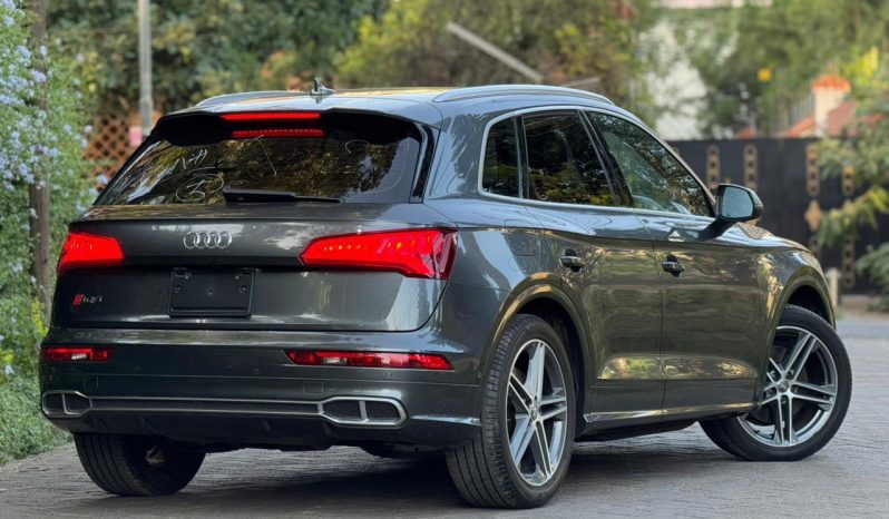 
								Audi SQ5 full									