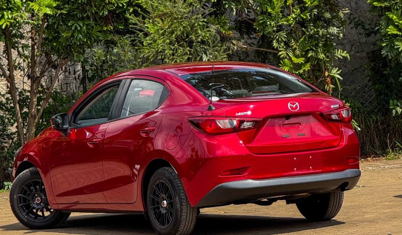
								Mazda 2 full									