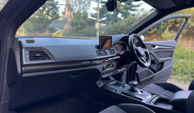 
								Audi SQ5 full									