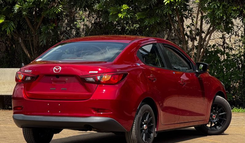 
								Mazda 2 full									