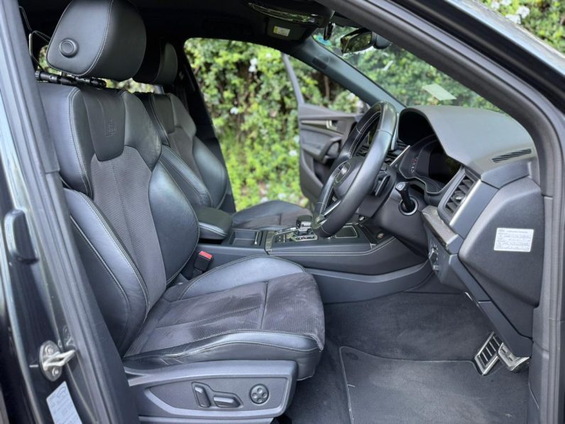 
								Audi SQ5 full									