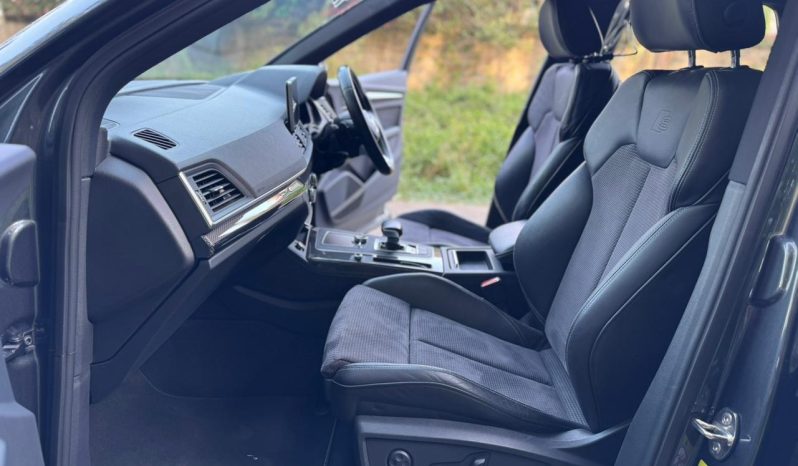 
								Audi SQ5 full									