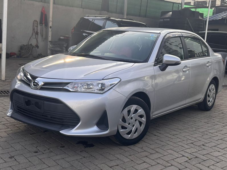 
								Toyota Axio full									