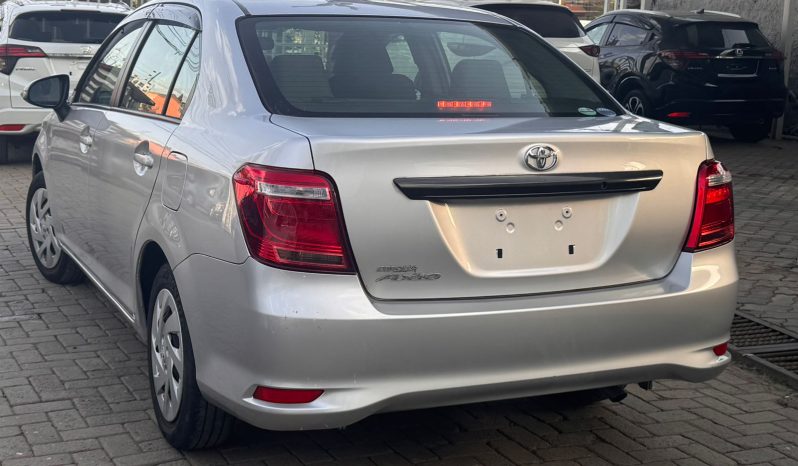 
								Toyota Axio full									