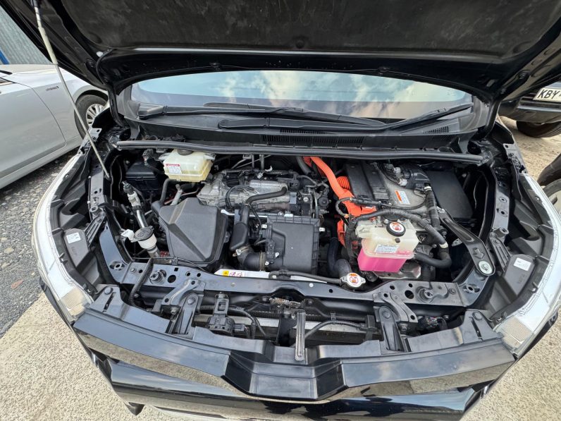 
								Toyota Voxy full									