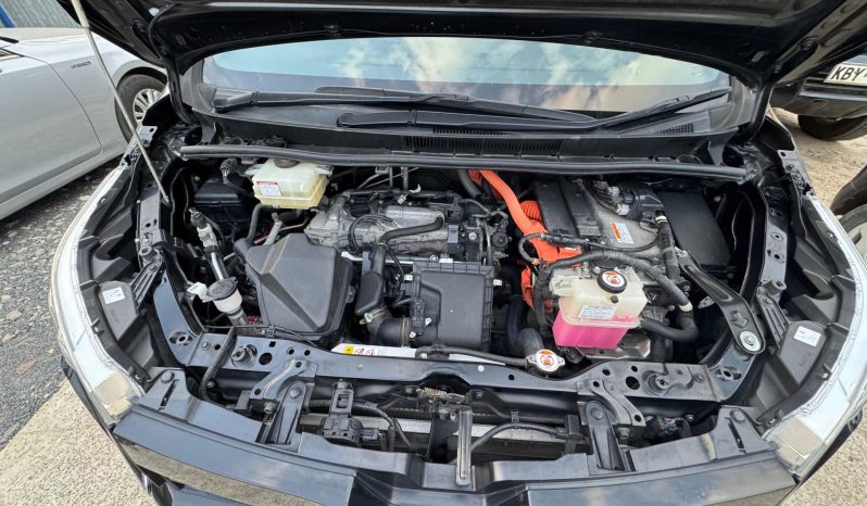 
								Toyota Voxy full									