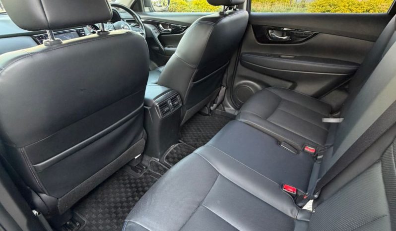 
								Nissan Xtrail full									