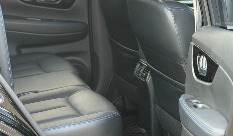 
								Nissan Xtrail full									