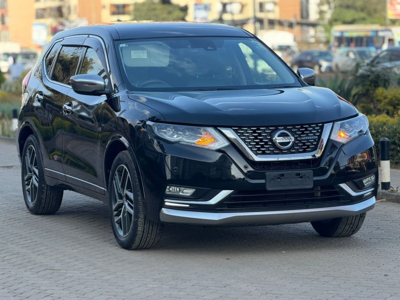 
								Nissan Xtrail full									