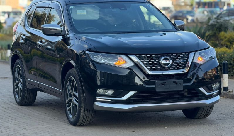 
								Nissan Xtrail full									