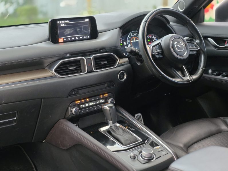 
								Mazda CX-5 full									