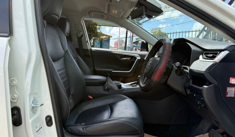 
								Toyota Rav4 full									