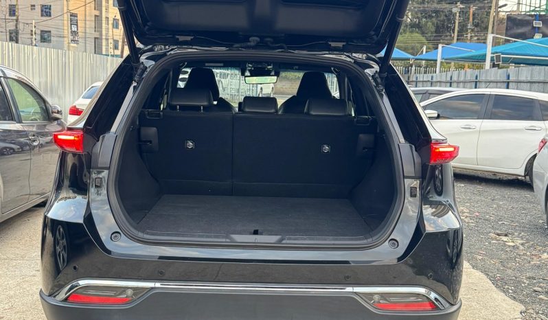 
								Toyota harrier full									