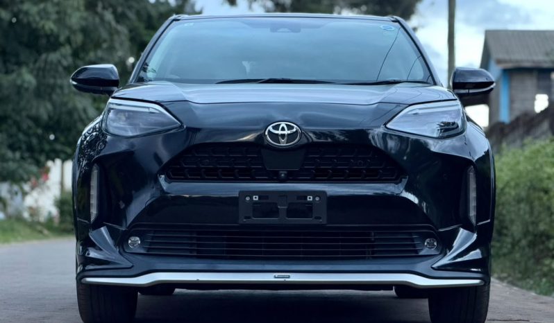 
								Toyota Yaris Cross full									