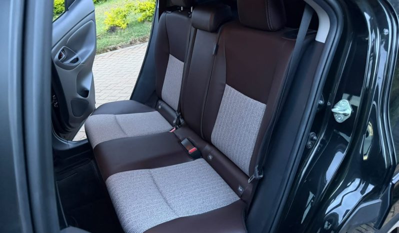 
								Toyota Yaris Cross full									