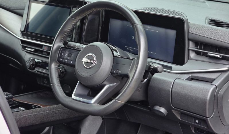 
								Nissan Note Aura full									