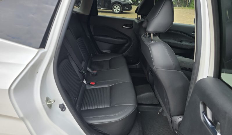 
								Nissan Note Aura full									