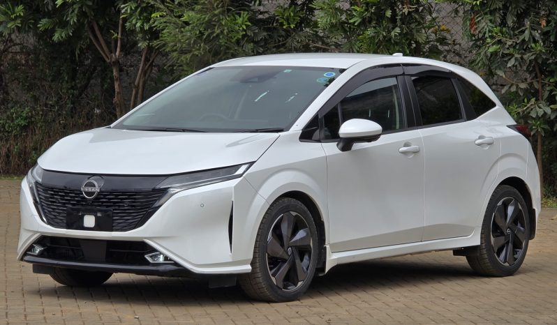 
								Nissan Note Aura full									