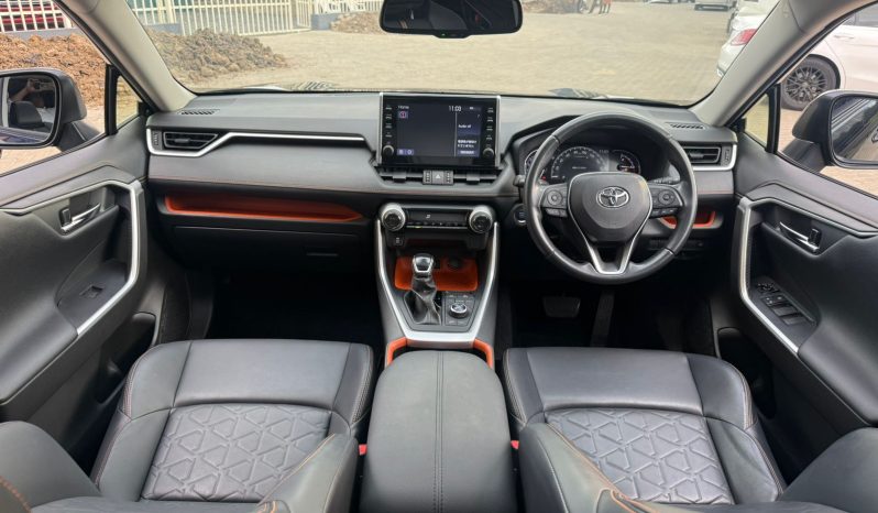 
								Toyota Rav4 Adventure full									