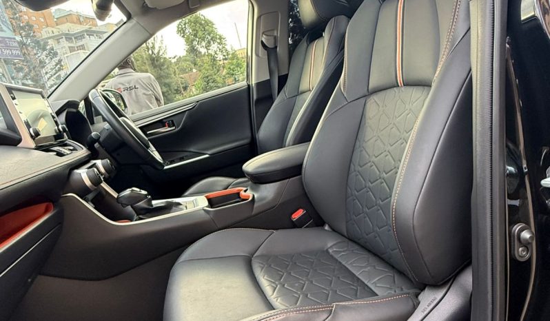 
								Toyota Rav4 Adventure full									
