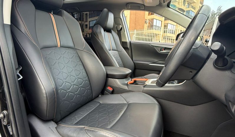 
								Toyota Rav4 Adventure full									