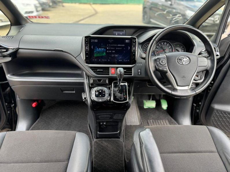 
								Toyota Noah full									