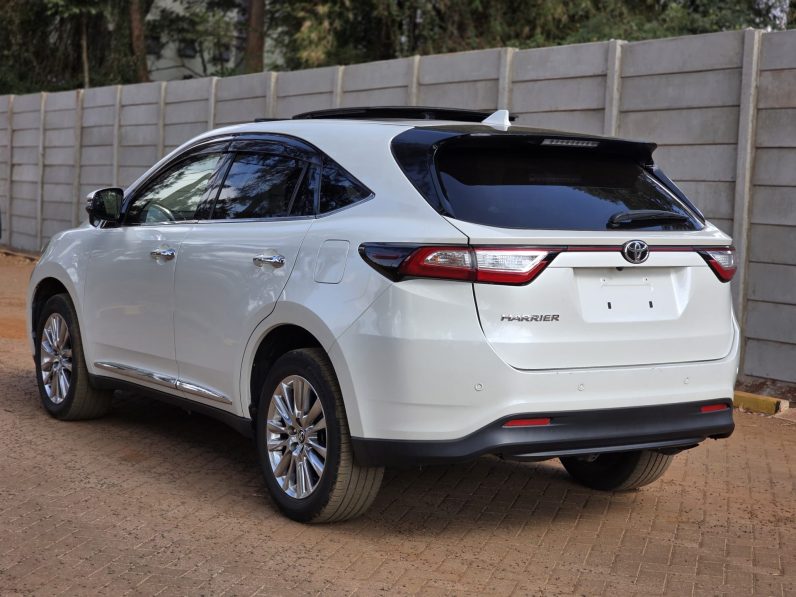 
								Toyota Harrier full									