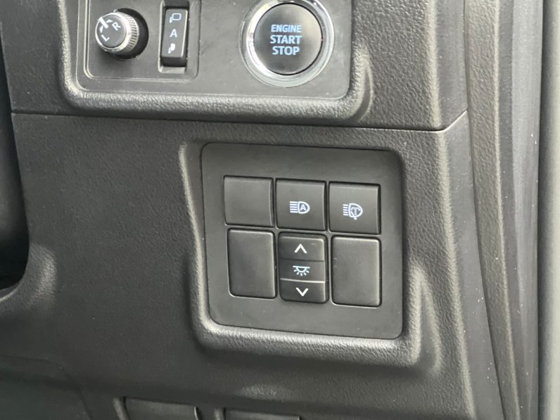 
								Toyota Landcruiser Prado TXL full									