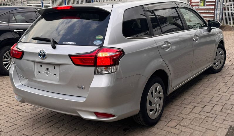 
								Toyota Fielder full									