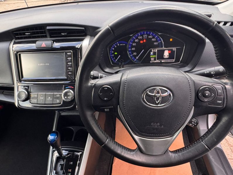 
								Toyota Fielder full									