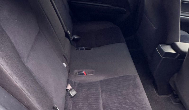 
								Toyota Fielder full									