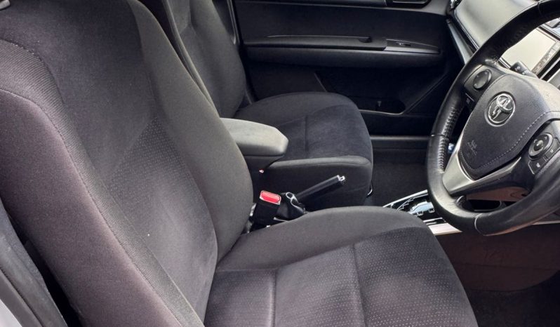 
								Toyota Fielder full									