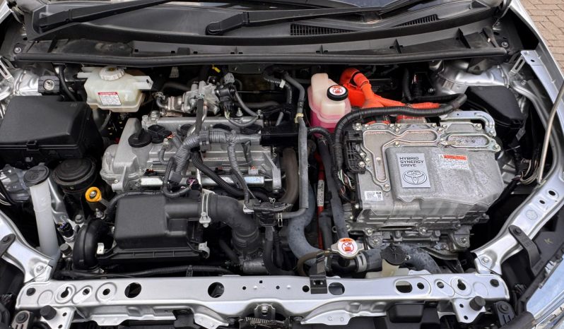 
								Toyota Fielder full									