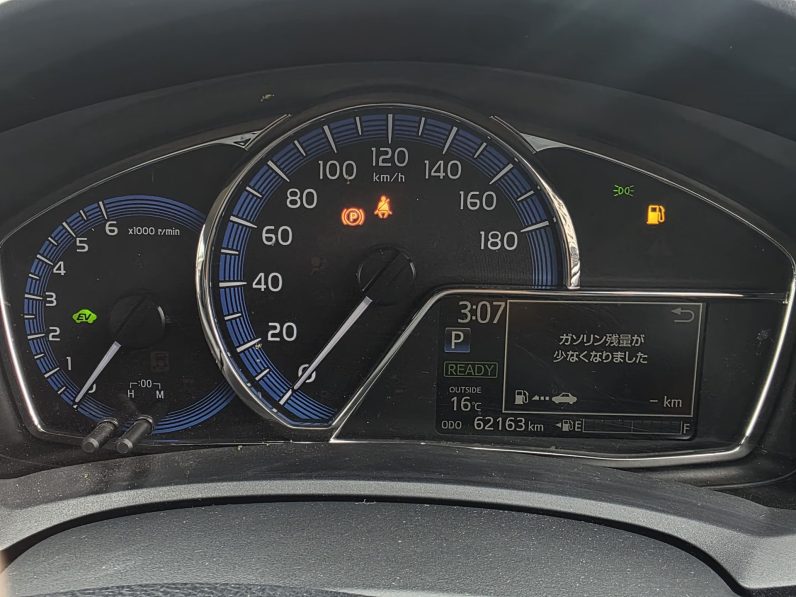 
								Toyota Fielder full									