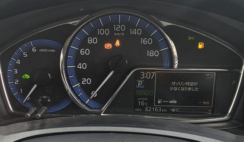 
								Toyota Fielder full									
