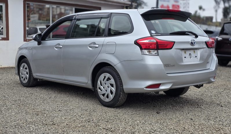 
								Toyota Fielder full									